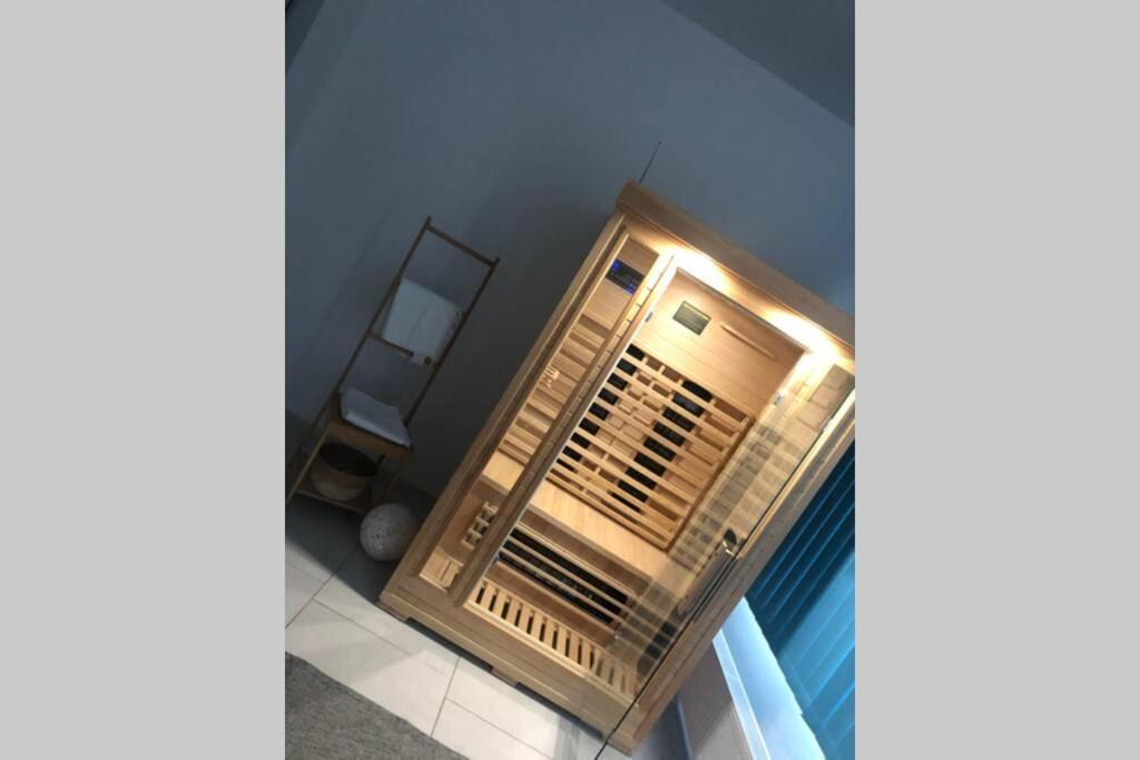 Stadtsuite Mit Sauna In Wiener Neustadt 135 M2 Dış mekan fotoğraf