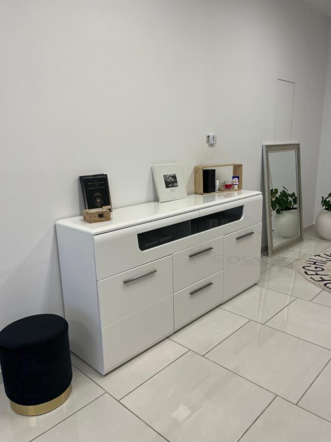 Stadtsuite Mit Sauna In Wiener Neustadt 135 M2 Dış mekan fotoğraf