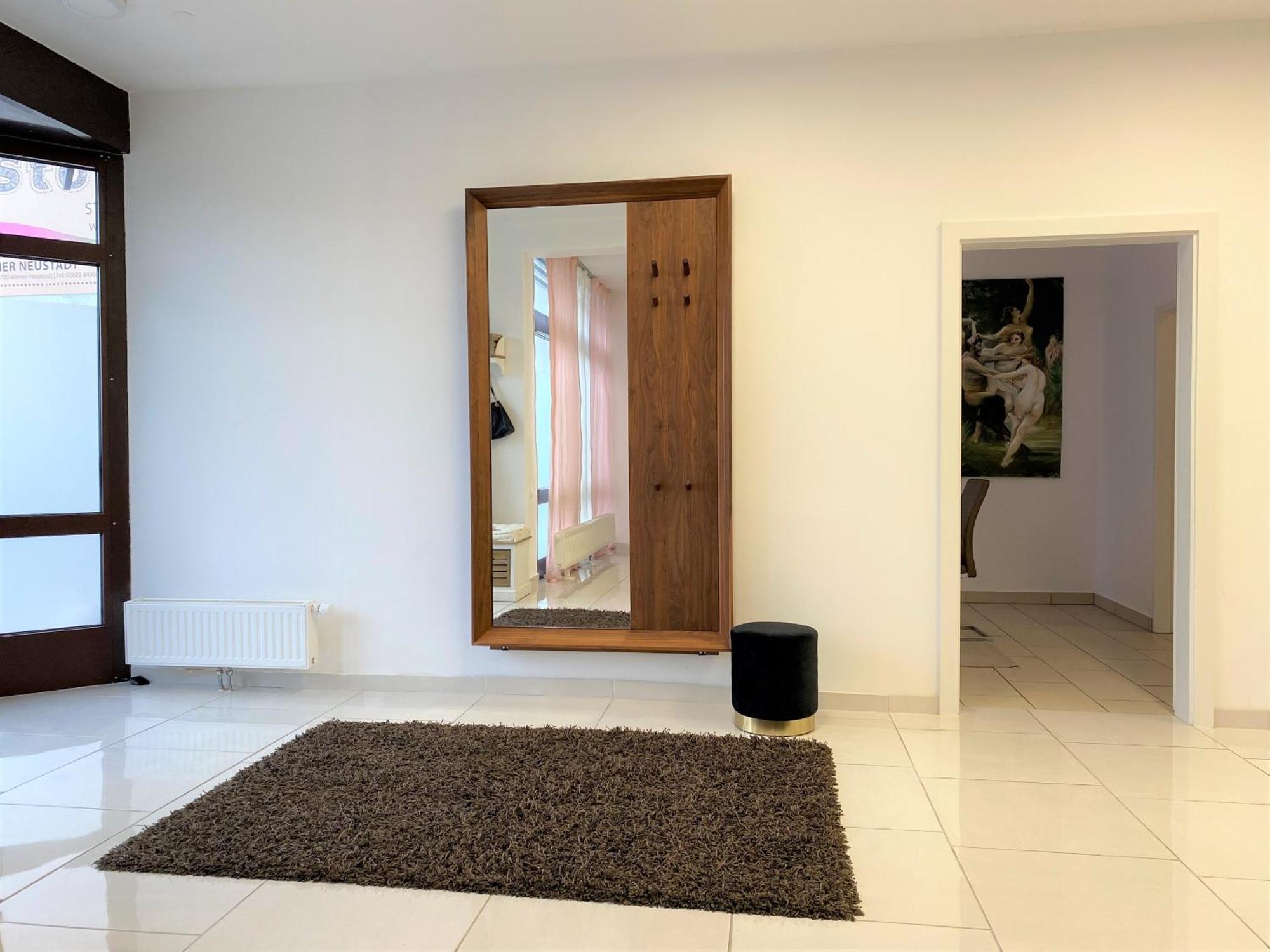 Stadtsuite Mit Sauna In Wiener Neustadt 135 M2 Dış mekan fotoğraf