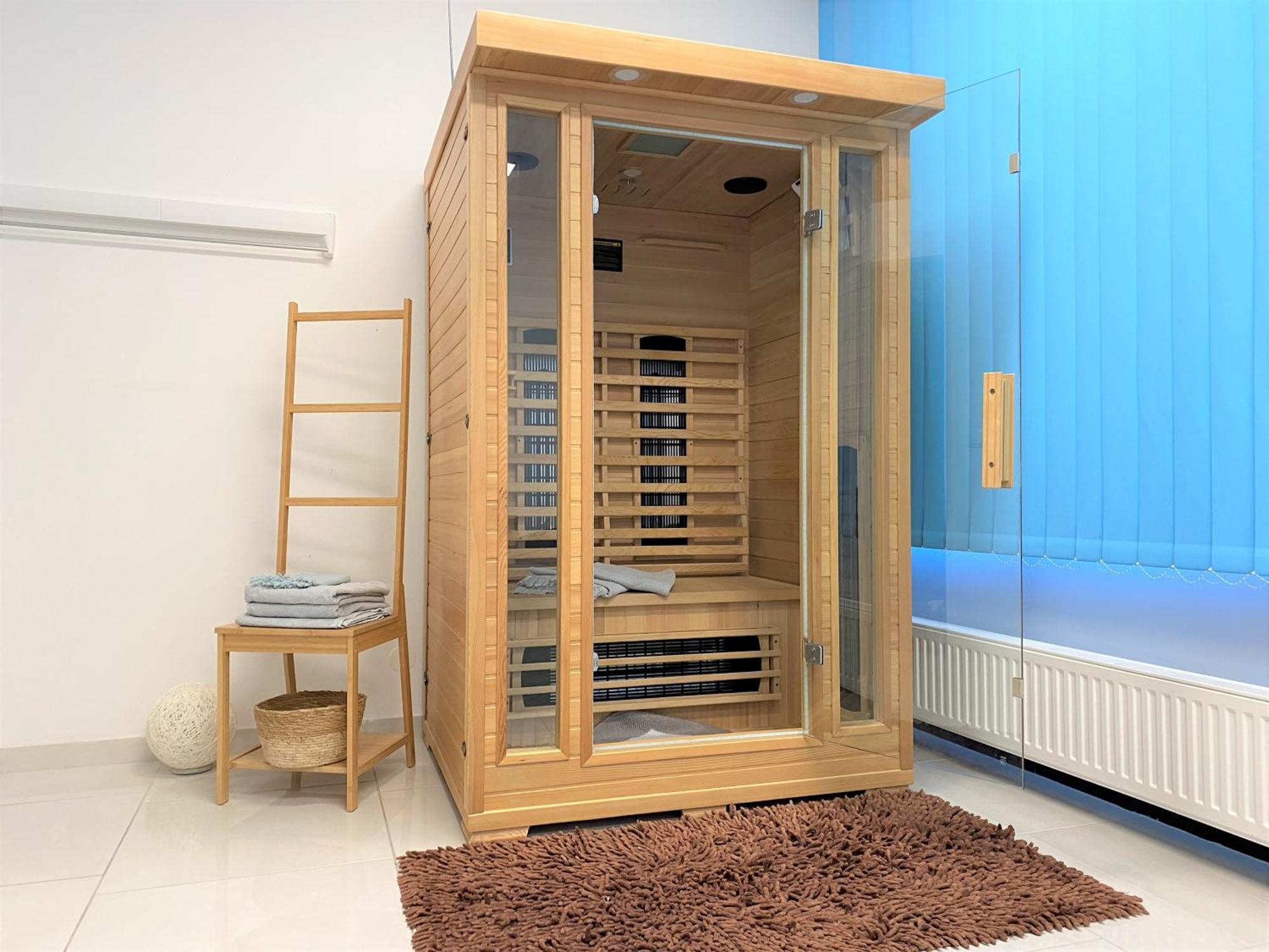 Stadtsuite Mit Sauna In Wiener Neustadt 135 M2 Dış mekan fotoğraf