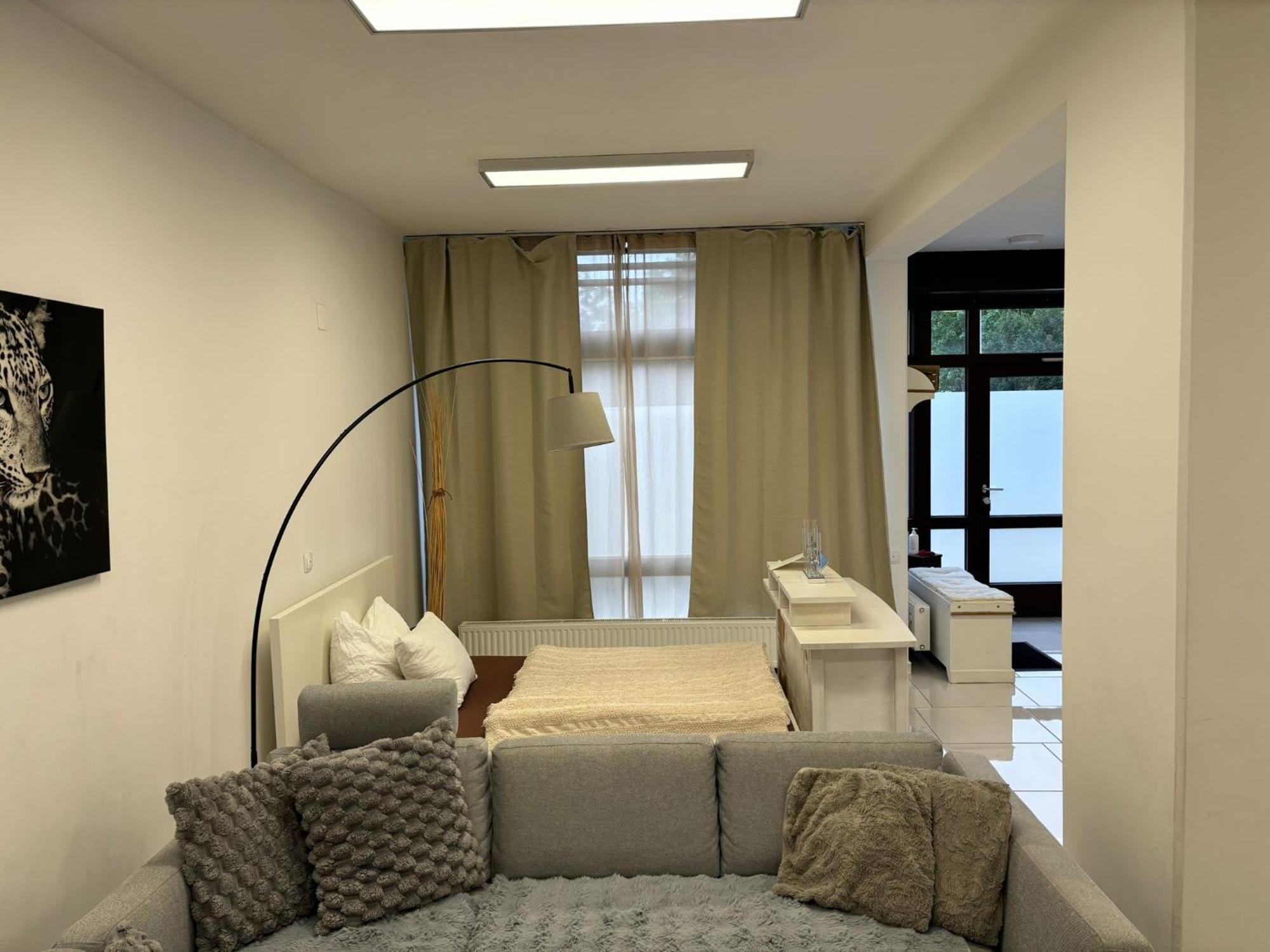 Stadtsuite Mit Sauna In Wiener Neustadt 135 M2 Dış mekan fotoğraf